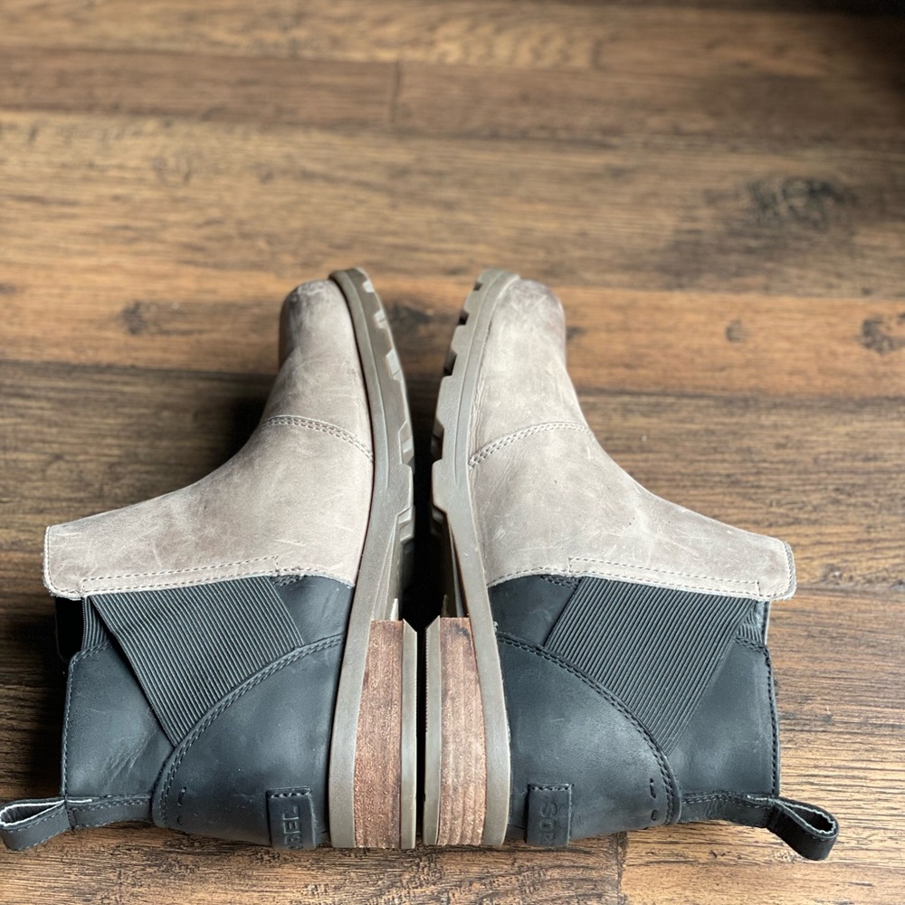 Sorel Women’s size 8.5 Leather Ankle Boots